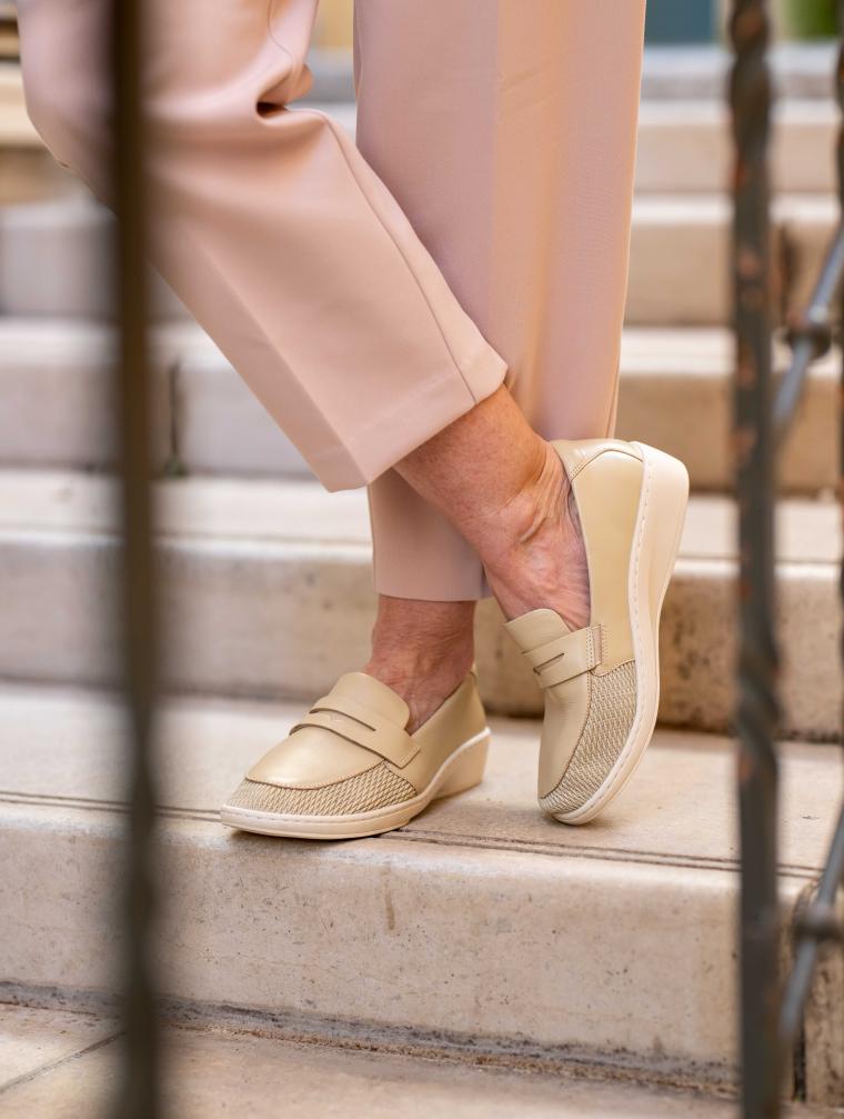 Chaussures Egine Beige